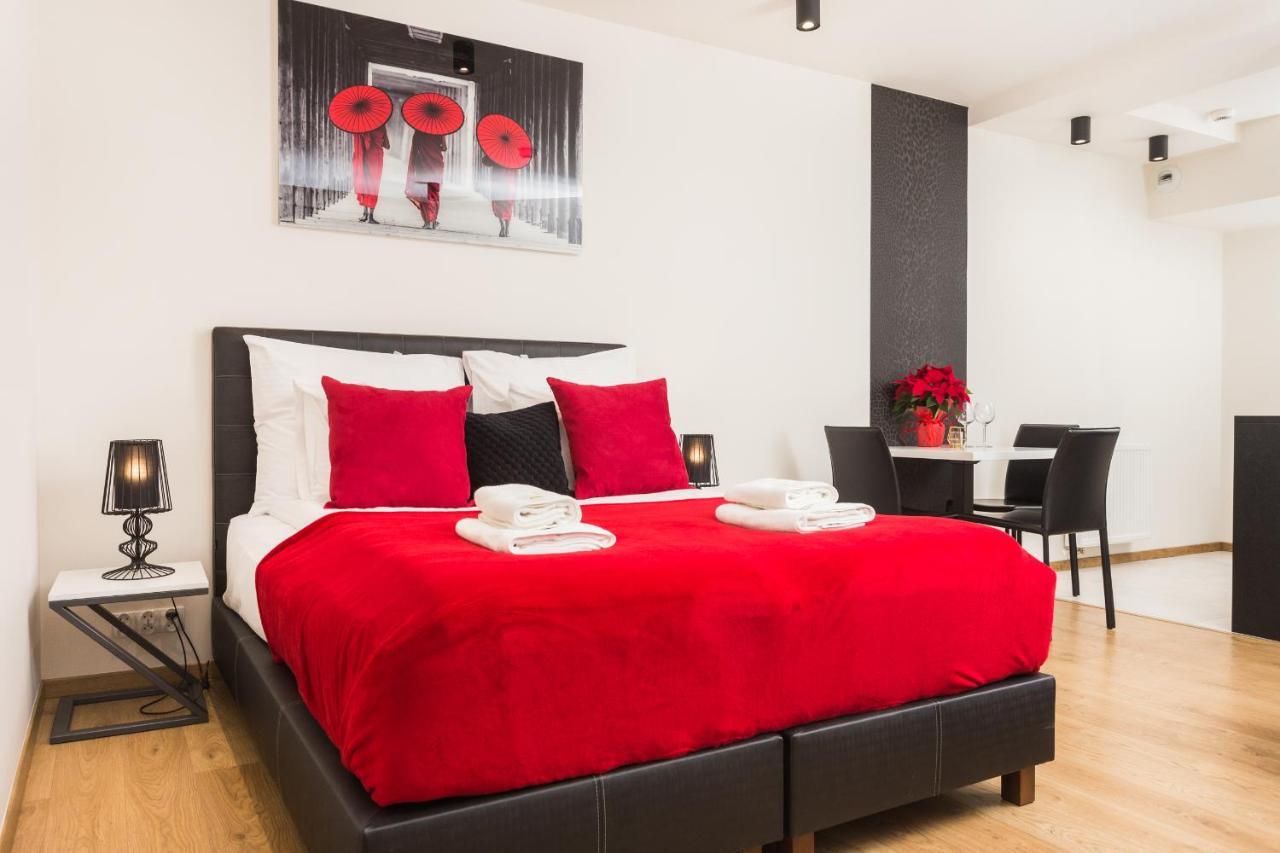 Inpoint Old Town Apartments Krakow Luaran gambar