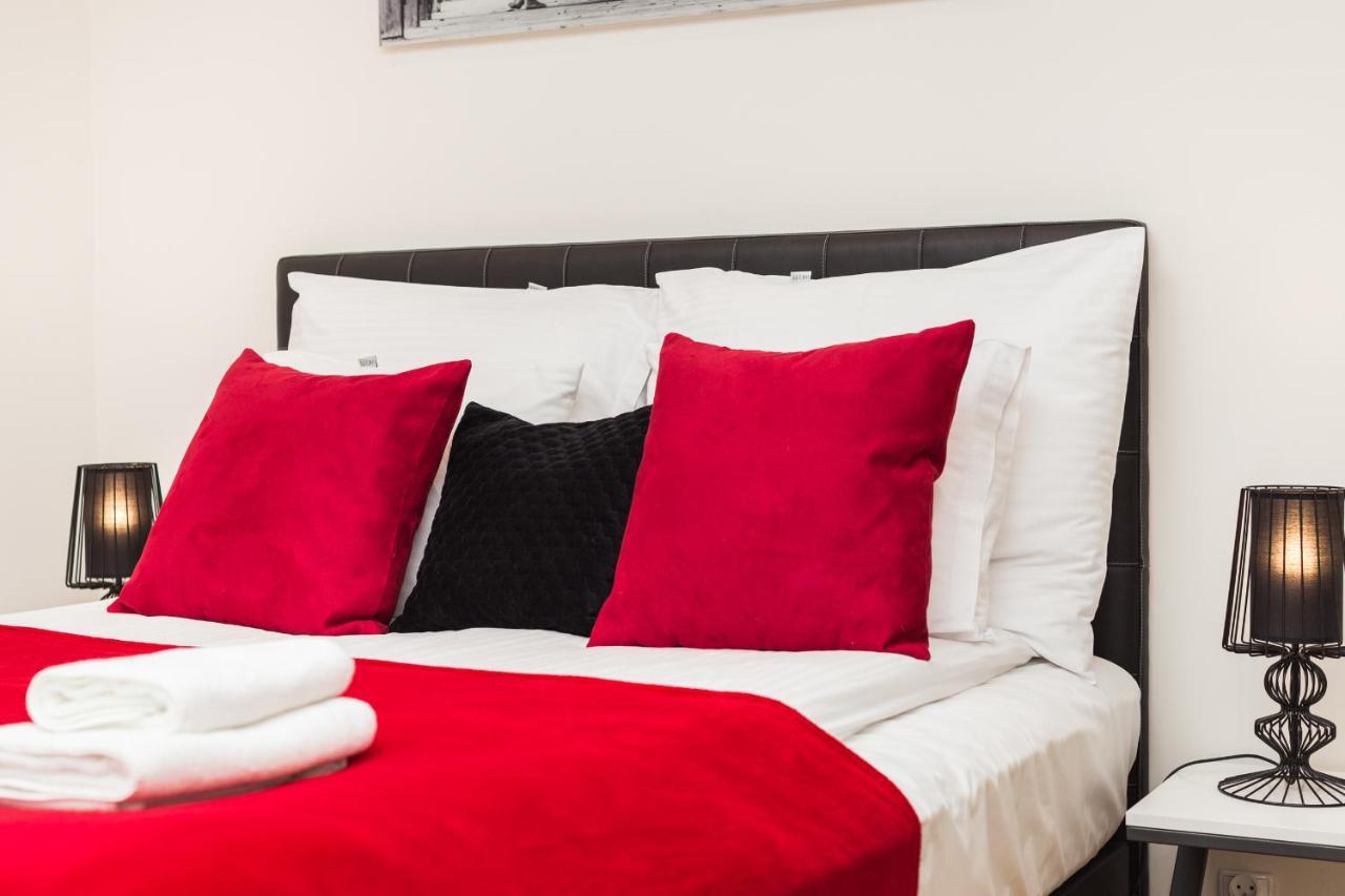 Inpoint Old Town Apartments Krakow Luaran gambar