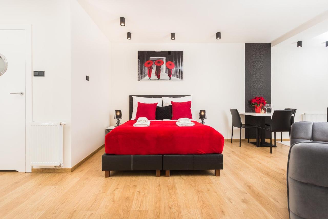 Inpoint Old Town Apartments Krakow Luaran gambar